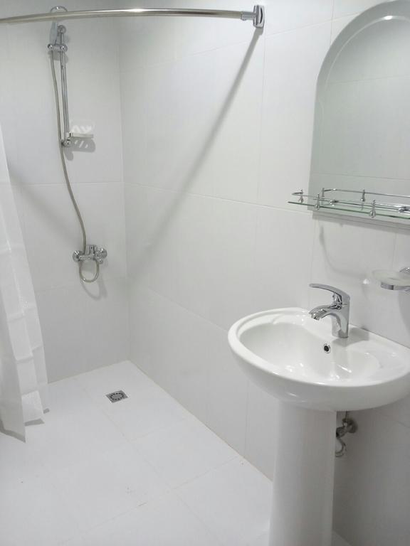 Sister'S Warm Guest House Batumi Exterior foto